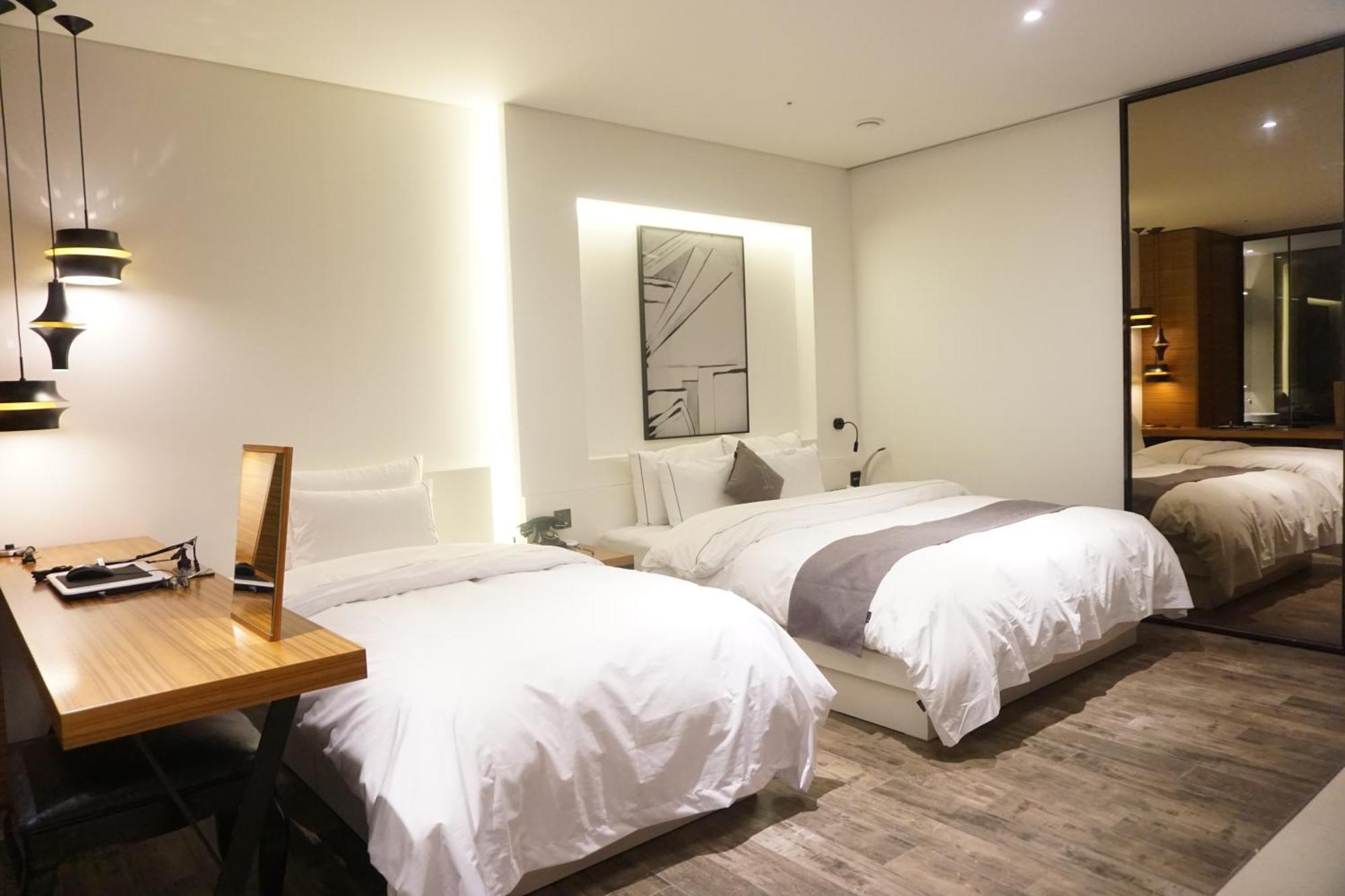 Ischia Hotel Yongin Buitenkant foto
